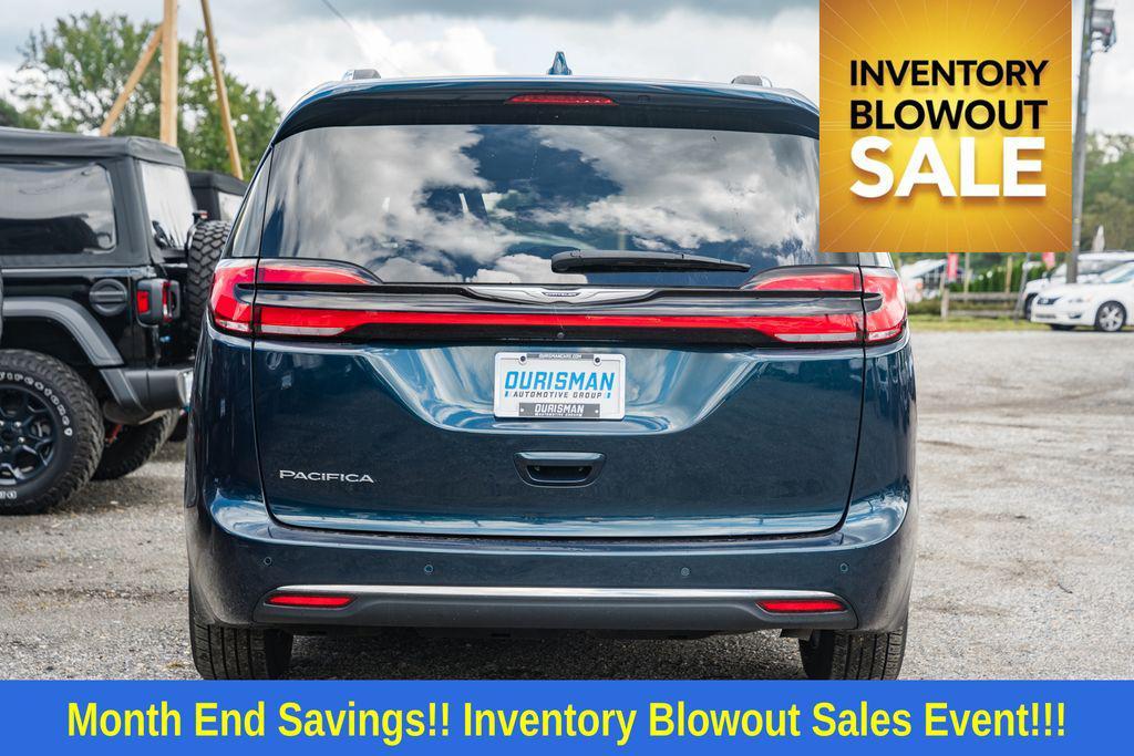 used 2021 Chrysler Pacifica car, priced at $19,000