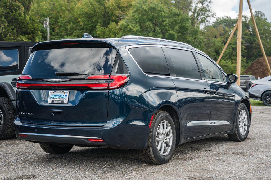 used 2021 Chrysler Pacifica car, priced at $16,500
