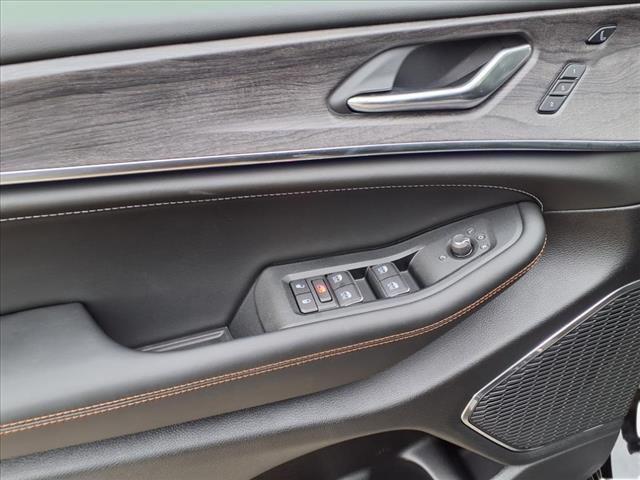 new 2025 Jeep Grand Cherokee car, priced at $53,235