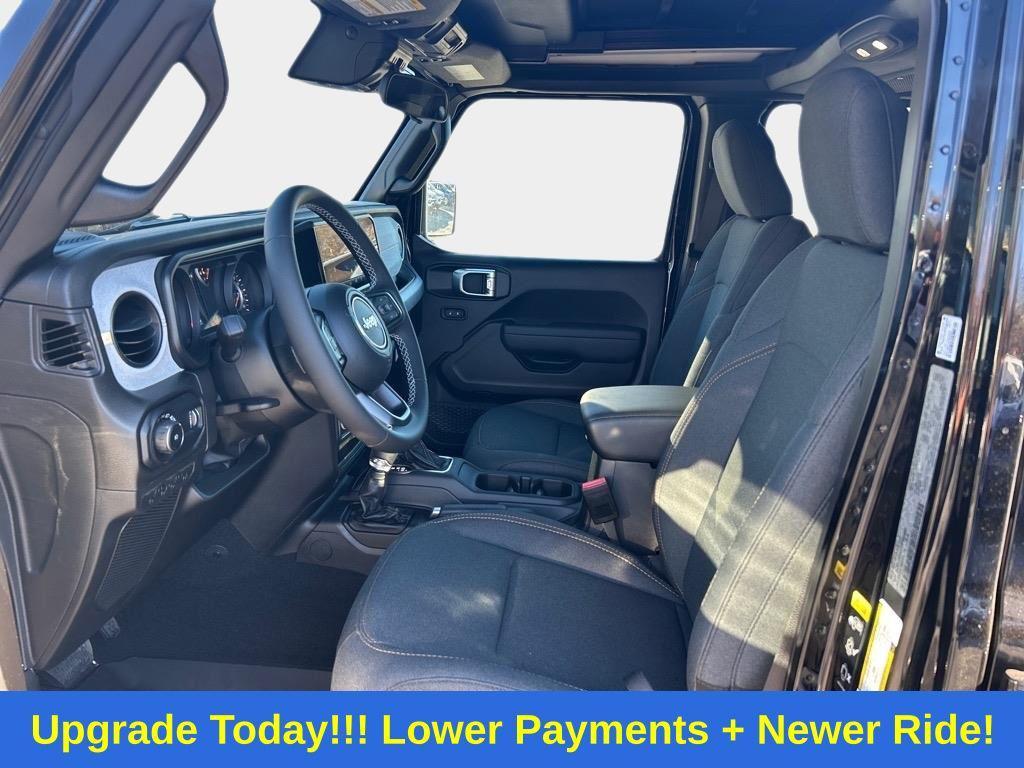 new 2025 Jeep Wrangler car, priced at $40,984
