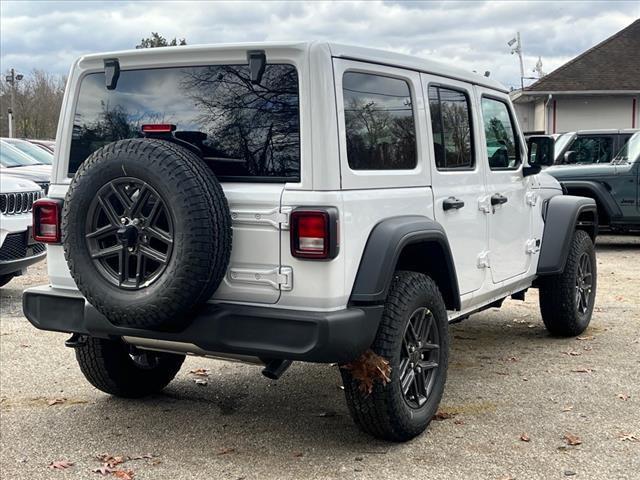 new 2025 Jeep Wrangler car, priced at $40,888