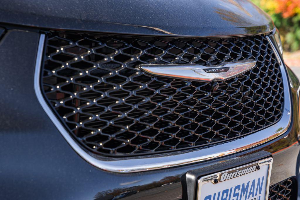 new 2026 Chrysler Pacifica car, priced at $40,949