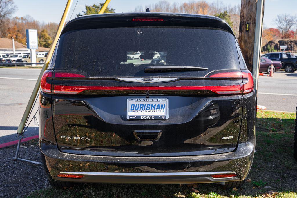 new 2026 Chrysler Pacifica car, priced at $40,949