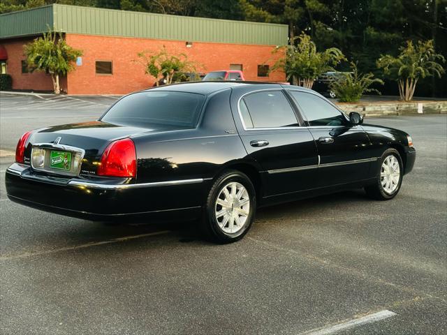 used 2011 Lincoln Town Car car, priced at $5,999