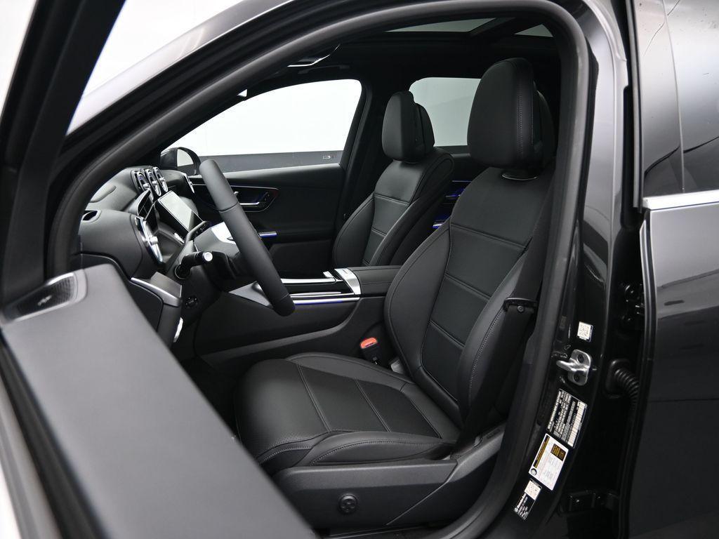 new 2026 Mercedes-Benz GLC 300 car, priced at $61,485