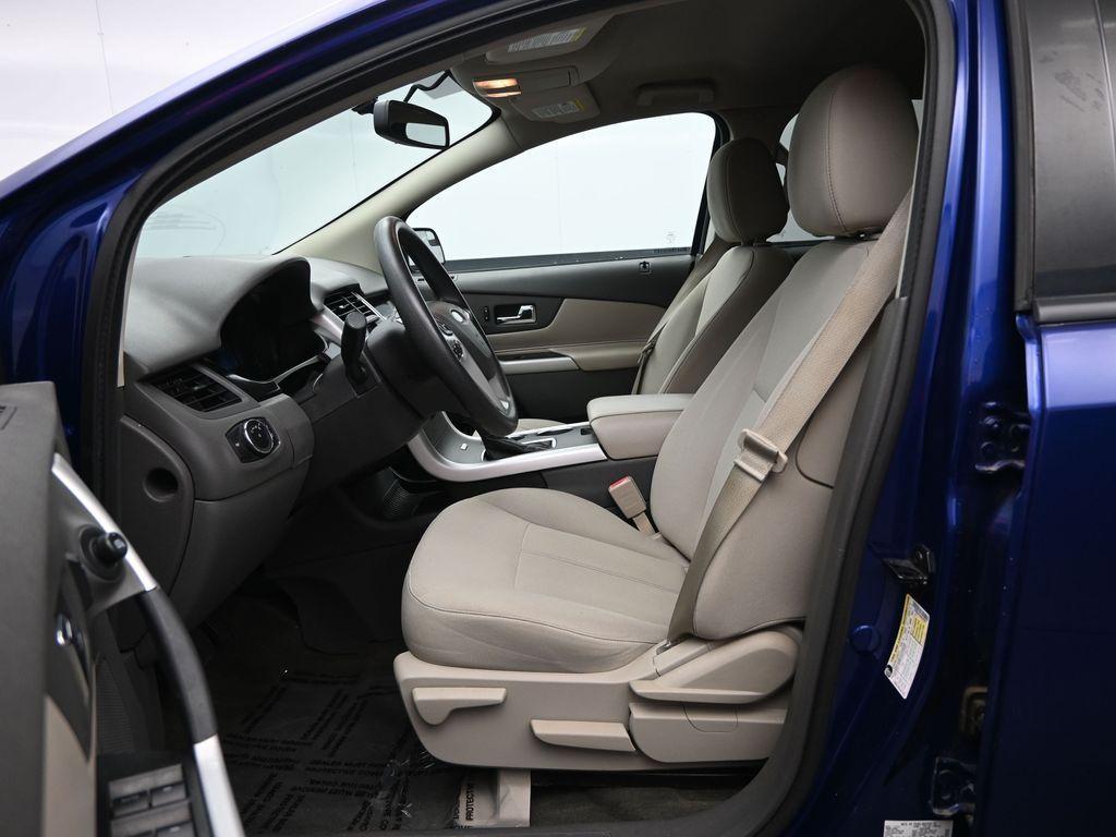 used 2014 Ford Edge car, priced at $4,000