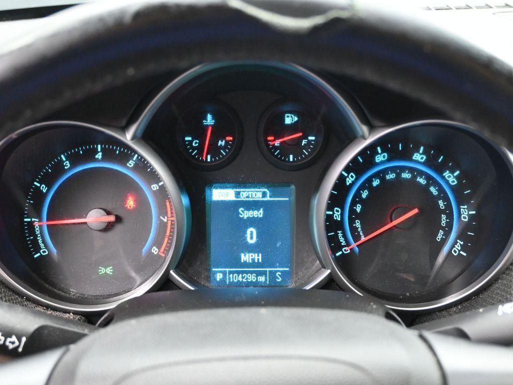 used 2014 Chevrolet Cruze car, priced at $5,500