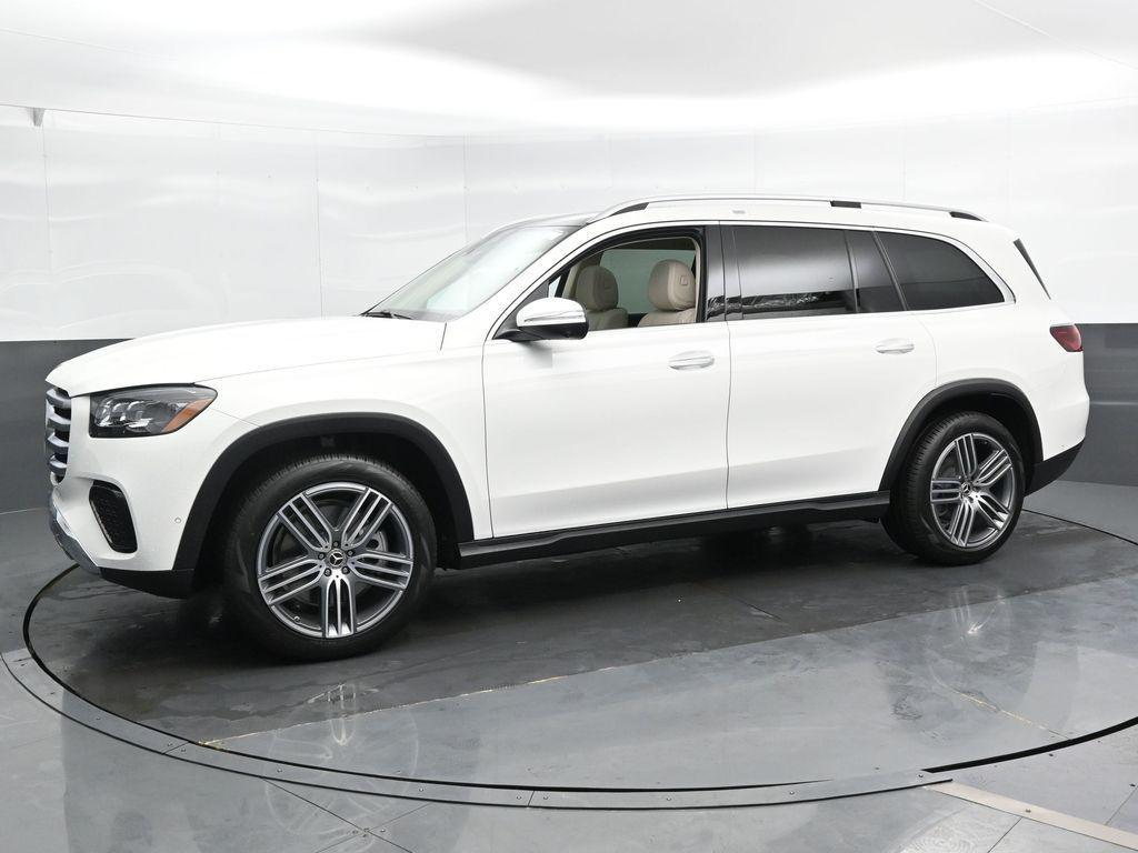 new 2025 Mercedes-Benz GLS 450 car, priced at $90,980
