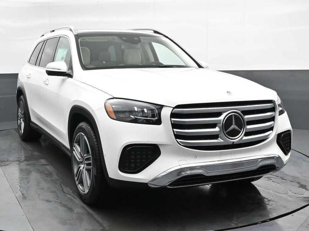 new 2025 Mercedes-Benz GLS 450 car, priced at $90,980