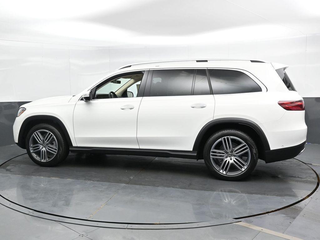 new 2025 Mercedes-Benz GLS 450 car, priced at $90,980