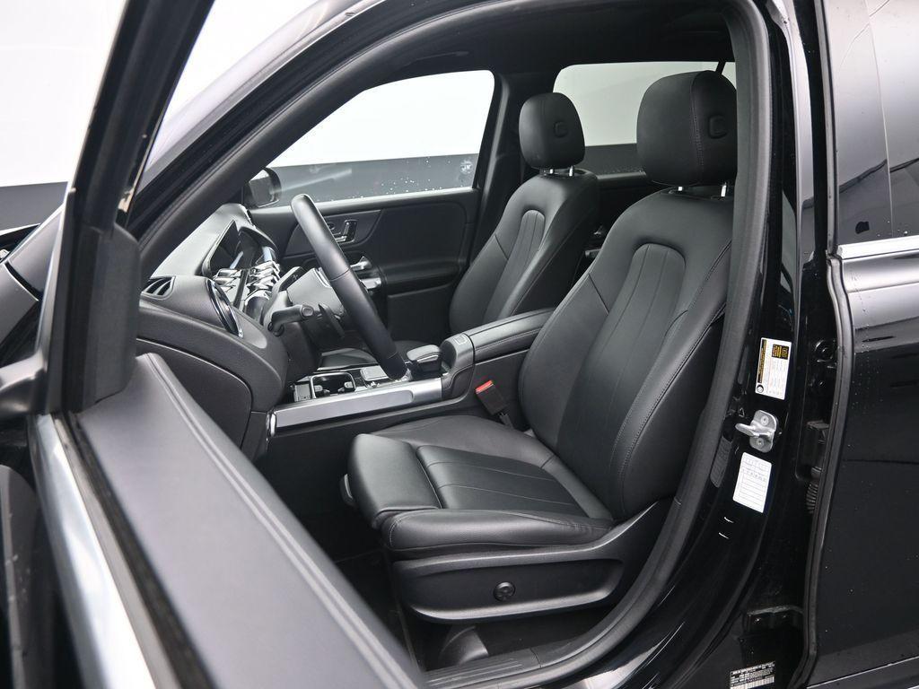 used 2023 Mercedes-Benz GLB 250 car, priced at $31,000