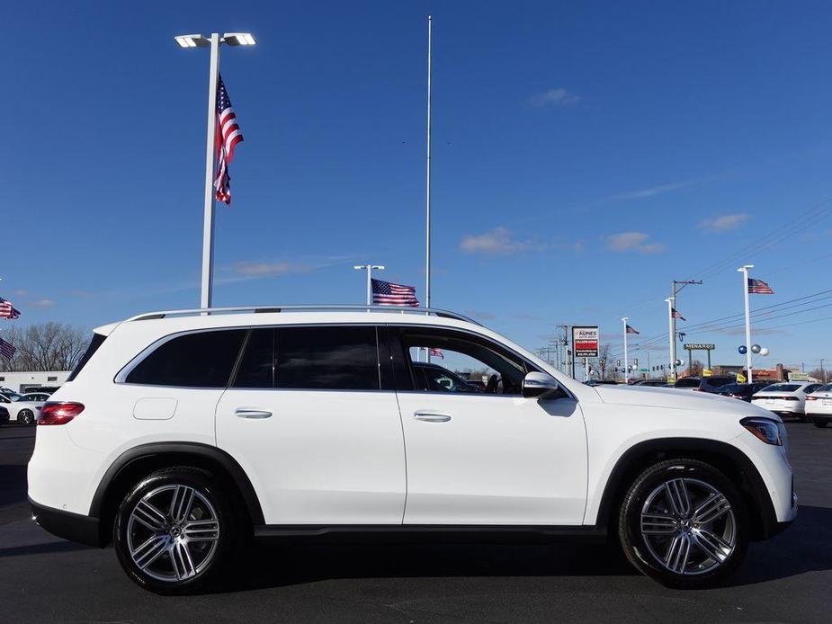 new 2024 Mercedes-Benz GLS 450 car, priced at $90,125