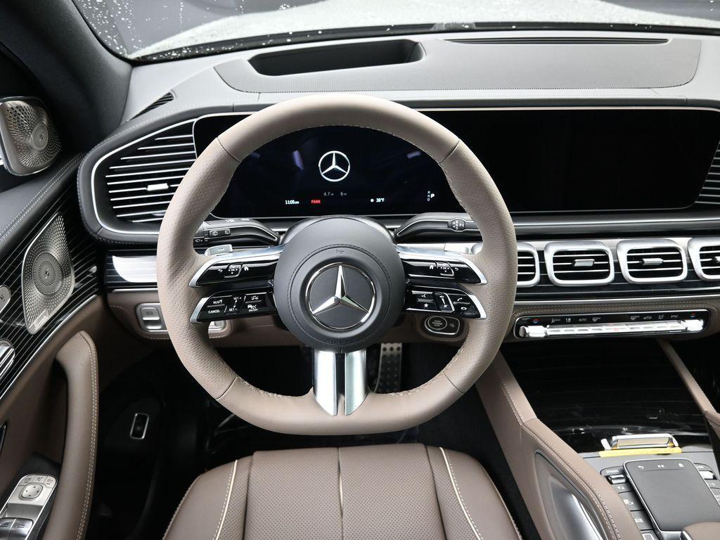 new 2025 Mercedes-Benz GLS 450 car, priced at $141,750