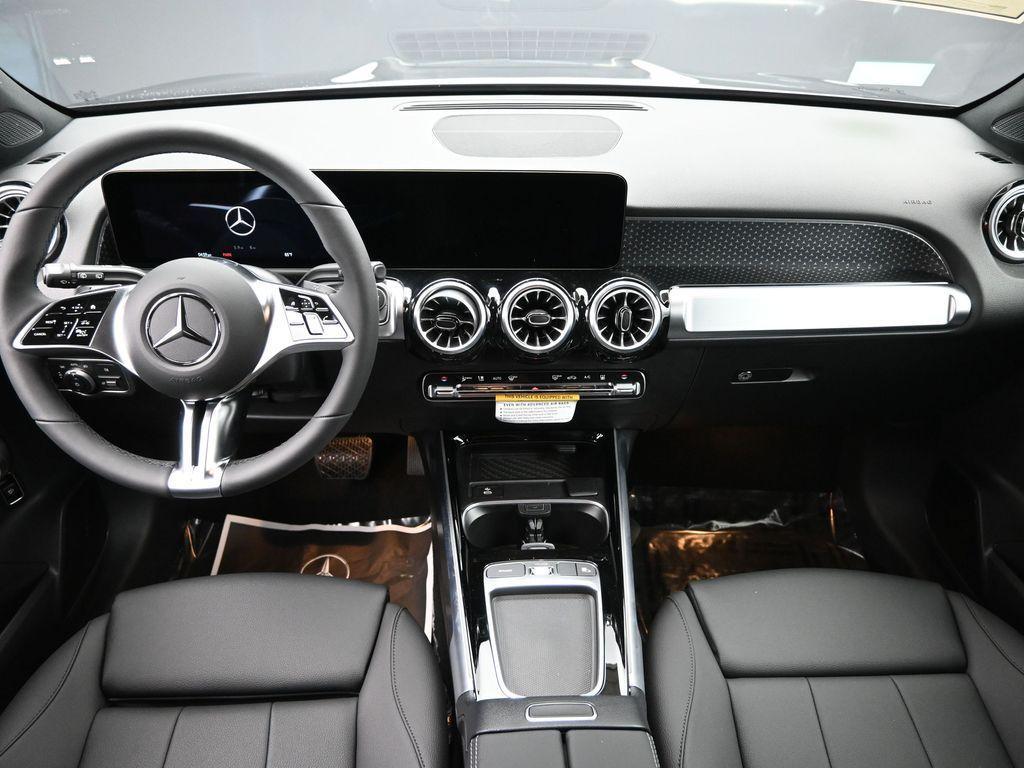 new 2024 Mercedes-Benz EQB 250 car, priced at $49,902