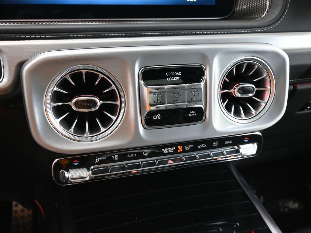 new 2025 Mercedes-Benz AMG G 63 car, priced at $205,620