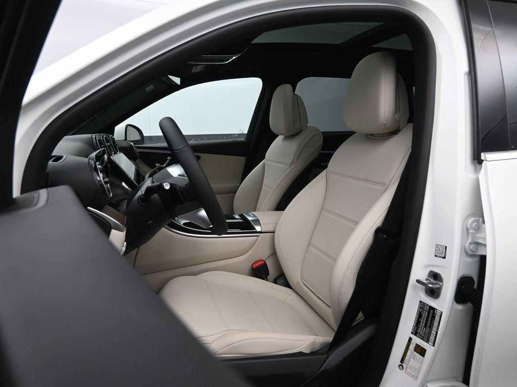 new 2025 Mercedes-Benz GLC 300 car, priced at $54,185