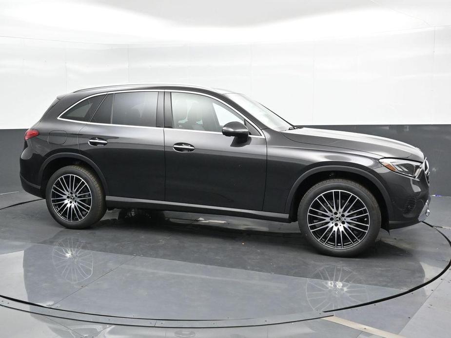 new 2025 Mercedes-Benz GLC 300 car, priced at $59,480