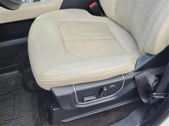 used 2019 Ford Expedition car, priced at $33,507