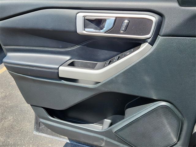 used 2021 Ford Explorer car