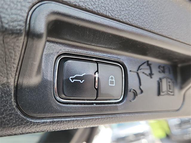 used 2021 Ford Explorer car
