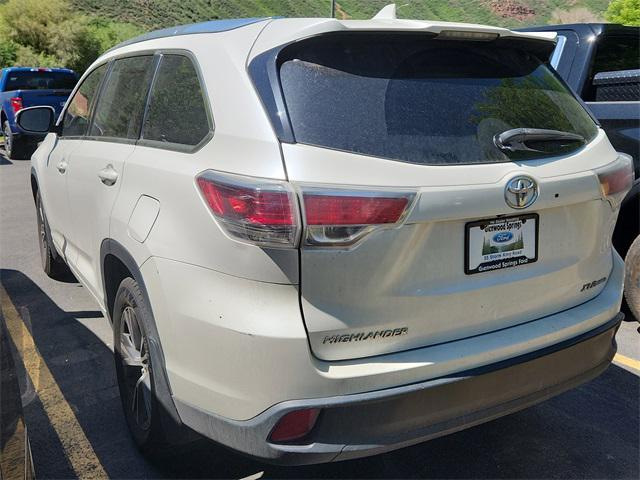 used 2016 Toyota Highlander car