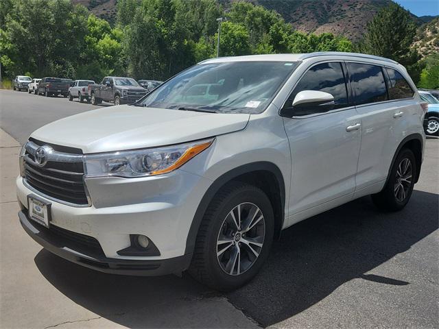 used 2016 Toyota Highlander car