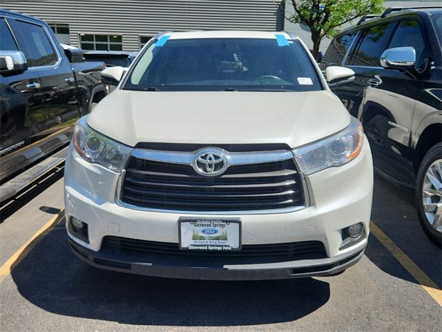 used 2016 Toyota Highlander car