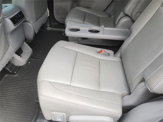 used 2016 Toyota Highlander car