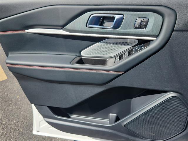 new 2025 Ford Explorer car, priced at $61,155