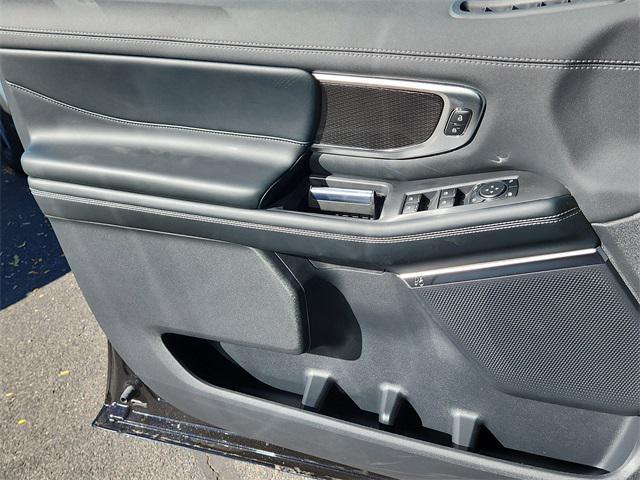 new 2025 Ford Expedition car, priced at $83,990