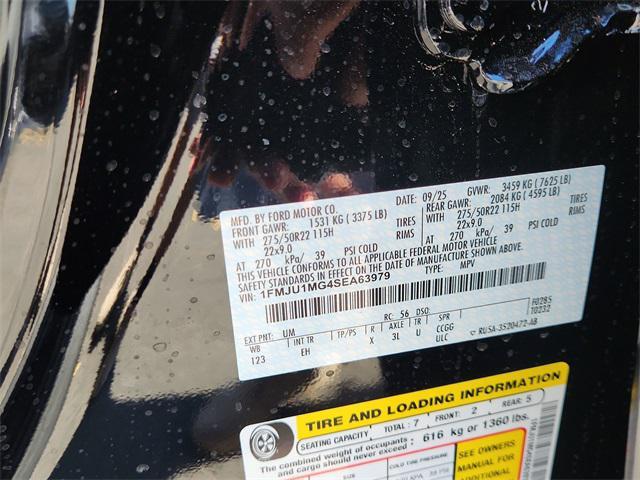 new 2025 Ford Expedition car, priced at $83,990