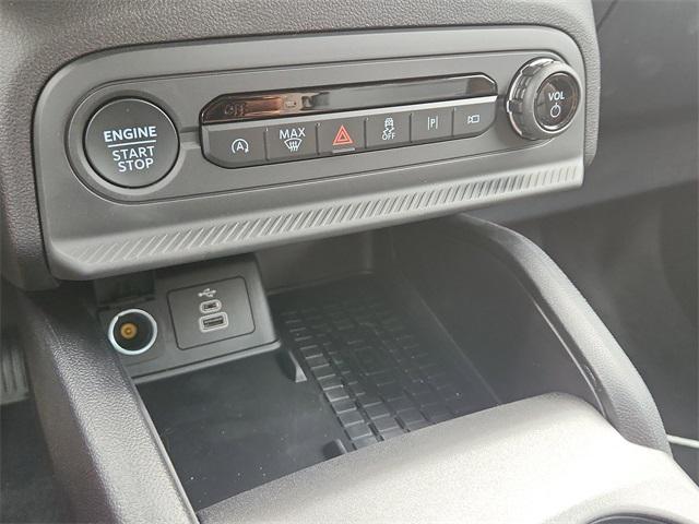 new 2025 Ford Bronco Sport car, priced at $37,959