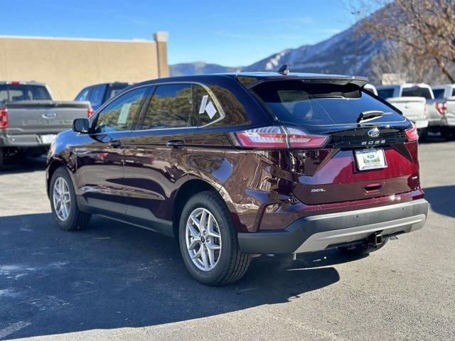 new 2024 Ford Edge car, priced at $42,021