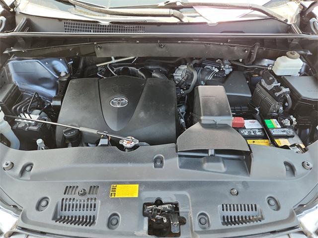 used 2019 Toyota Highlander car, priced at $27,351