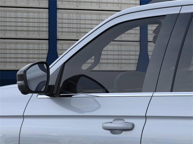 new 2025 Ford Expedition car, priced at $73,340