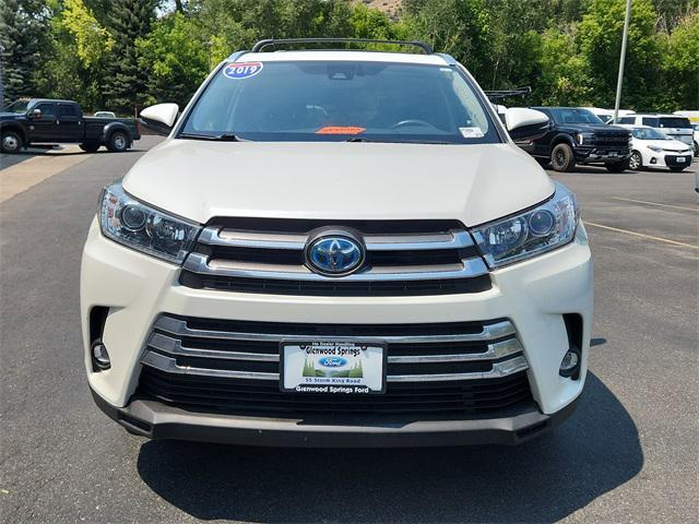 used 2019 Toyota Highlander Hybrid car, priced at $35,070