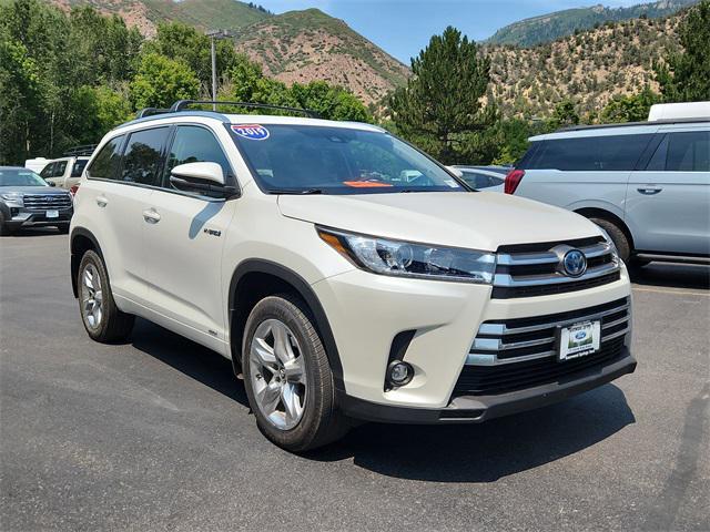 used 2019 Toyota Highlander Hybrid car, priced at $35,070