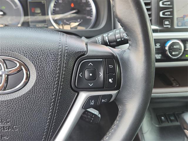 used 2019 Toyota Highlander Hybrid car, priced at $35,070