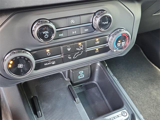 new 2025 Ford Bronco car, priced at $41,813