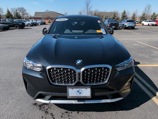 new 2025 BMW X4 car