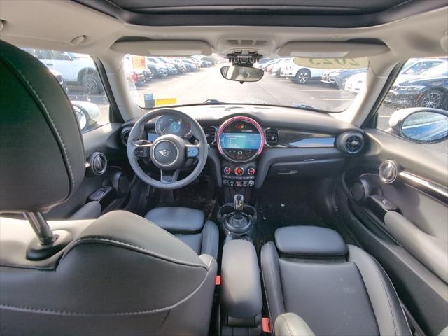 used 2023 MINI Hardtop car, priced at $25,923