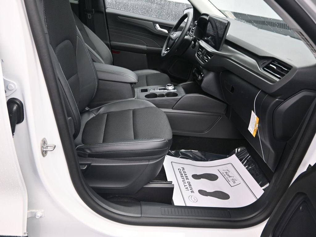 new 2025 Ford Escape PHEV car, priced at $35,917