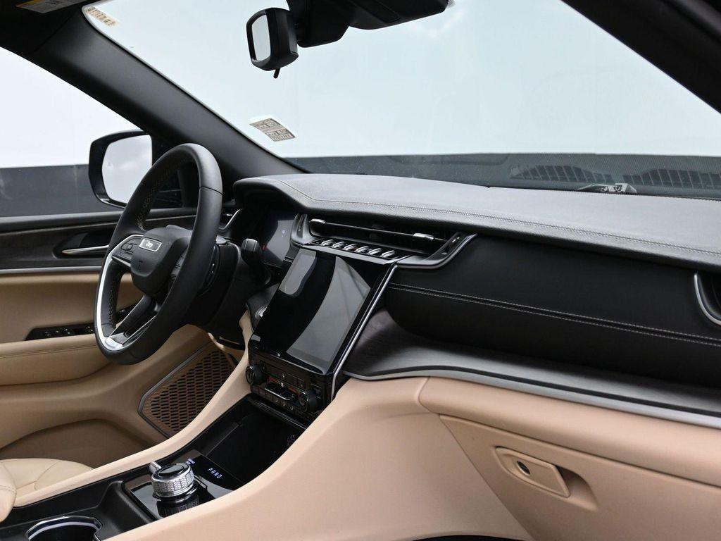 used 2024 Jeep Grand Cherokee L car, priced at $33,965