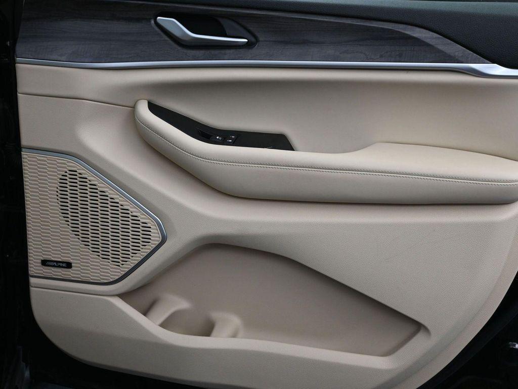 used 2024 Jeep Grand Cherokee L car, priced at $33,965