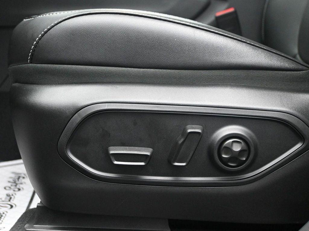 new 2025 Jeep Grand Cherokee car, priced at $54,986