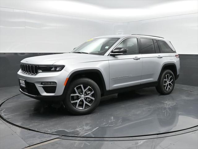 new 2025 Jeep Grand Cherokee car, priced at $44,795