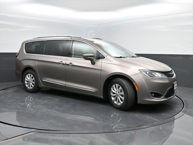 used 2018 Chrysler Pacifica car, priced at $15,498