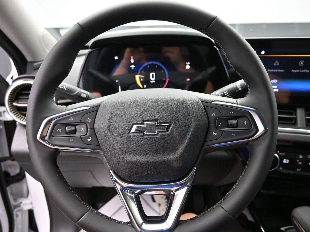 new 2025 Chevrolet Trax car, priced at $26,690