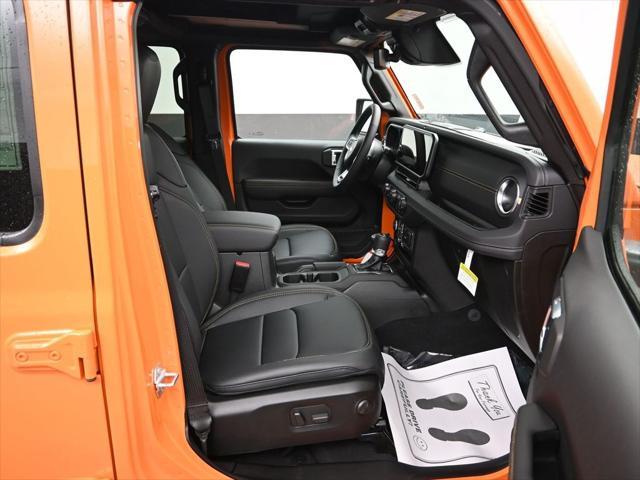 new 2025 Jeep Wrangler car, priced at $53,178