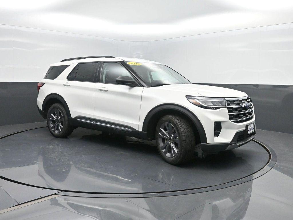 new 2025 Ford Explorer car, priced at $48,873